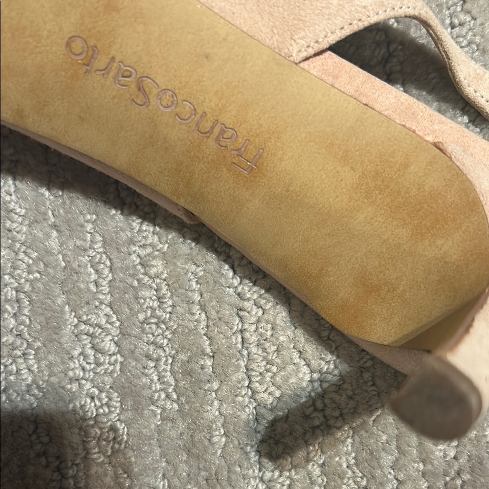 Franco Sarto Pink Heels with Knotted Detail - Picture 4 of 4